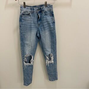 American Eagle size 00 ripped knee mom jeans